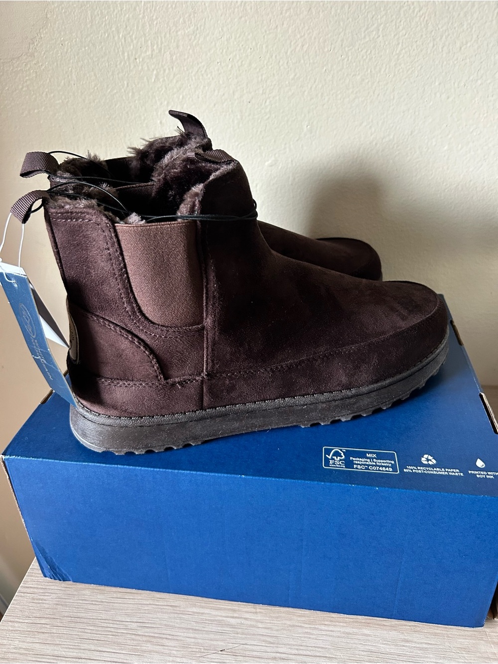 NWT s8.5 White Mountain men’s Worth Chocolate Brown Suede Fur-Lined Ankle Boots